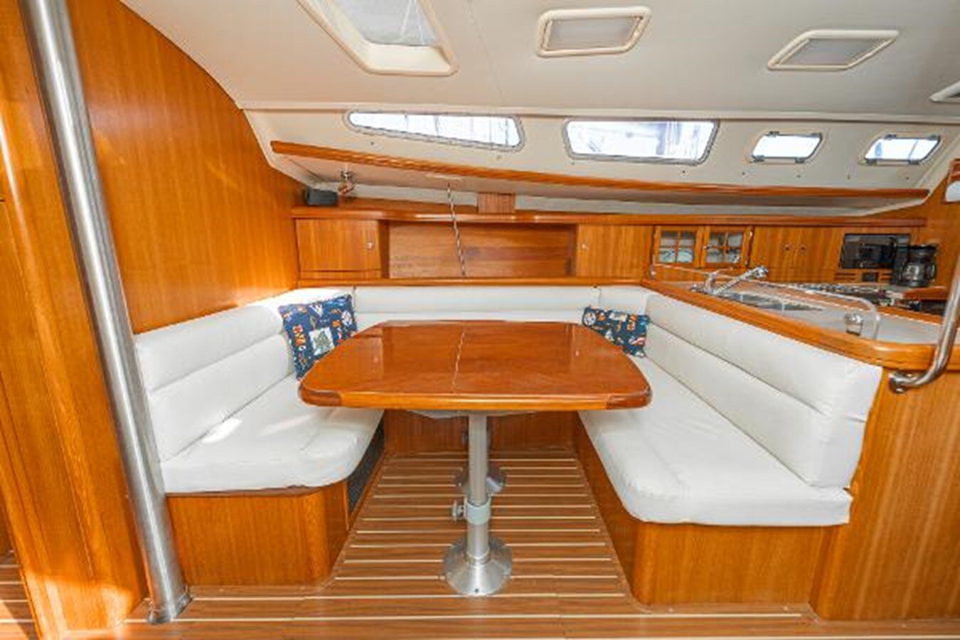 2006-hunter-38-448d08