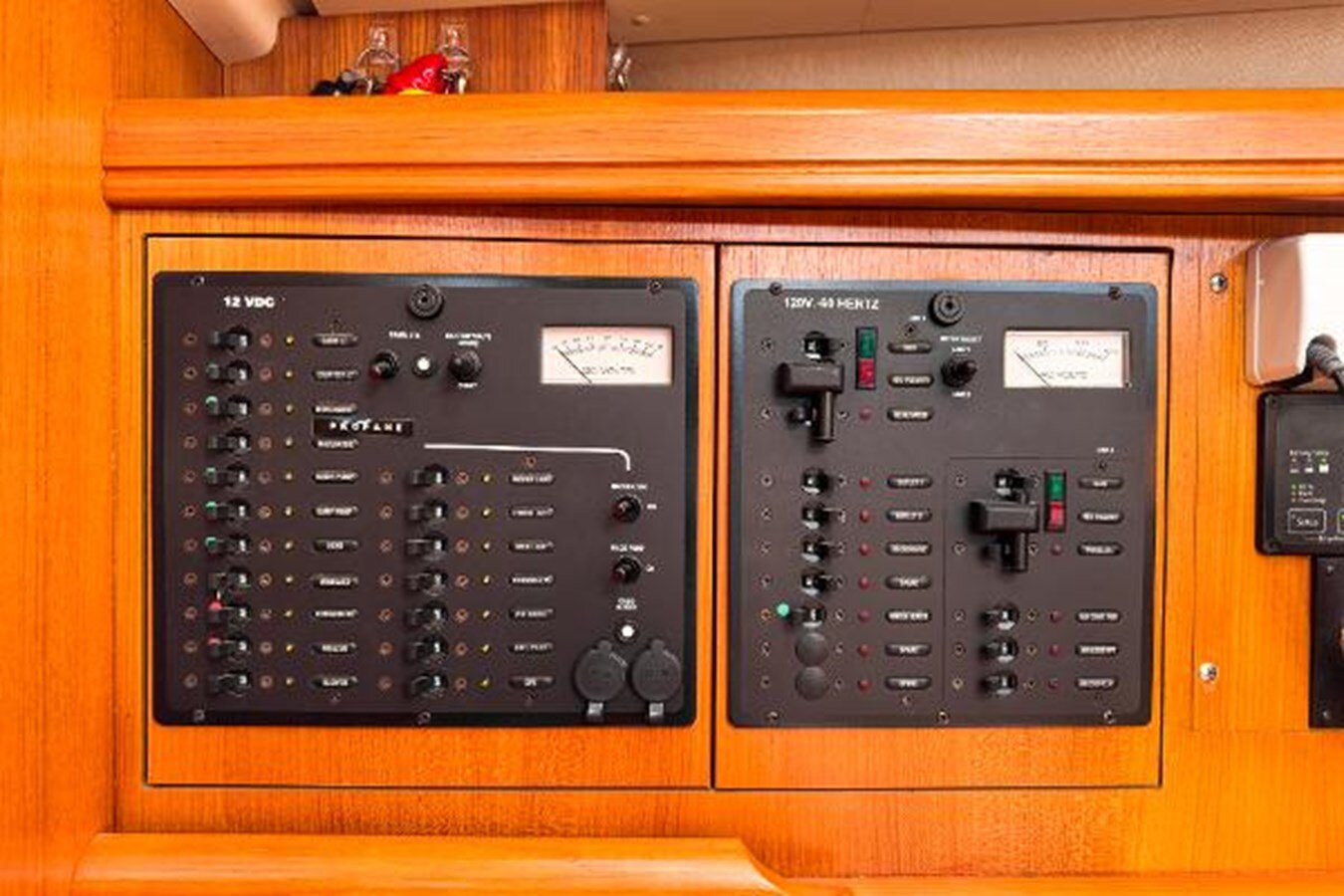 2006-hunter-38-448d08