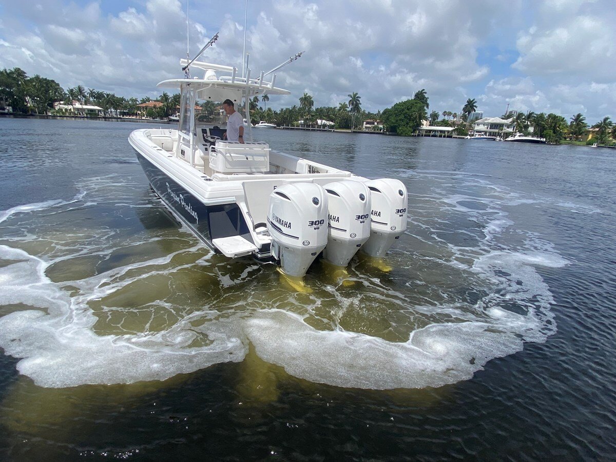 2006-intrepid-powerboats-inc-37-27eb2e