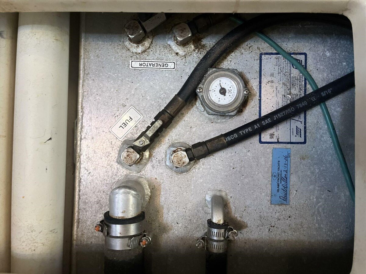 2006-island-packet-45-9-3b82b8