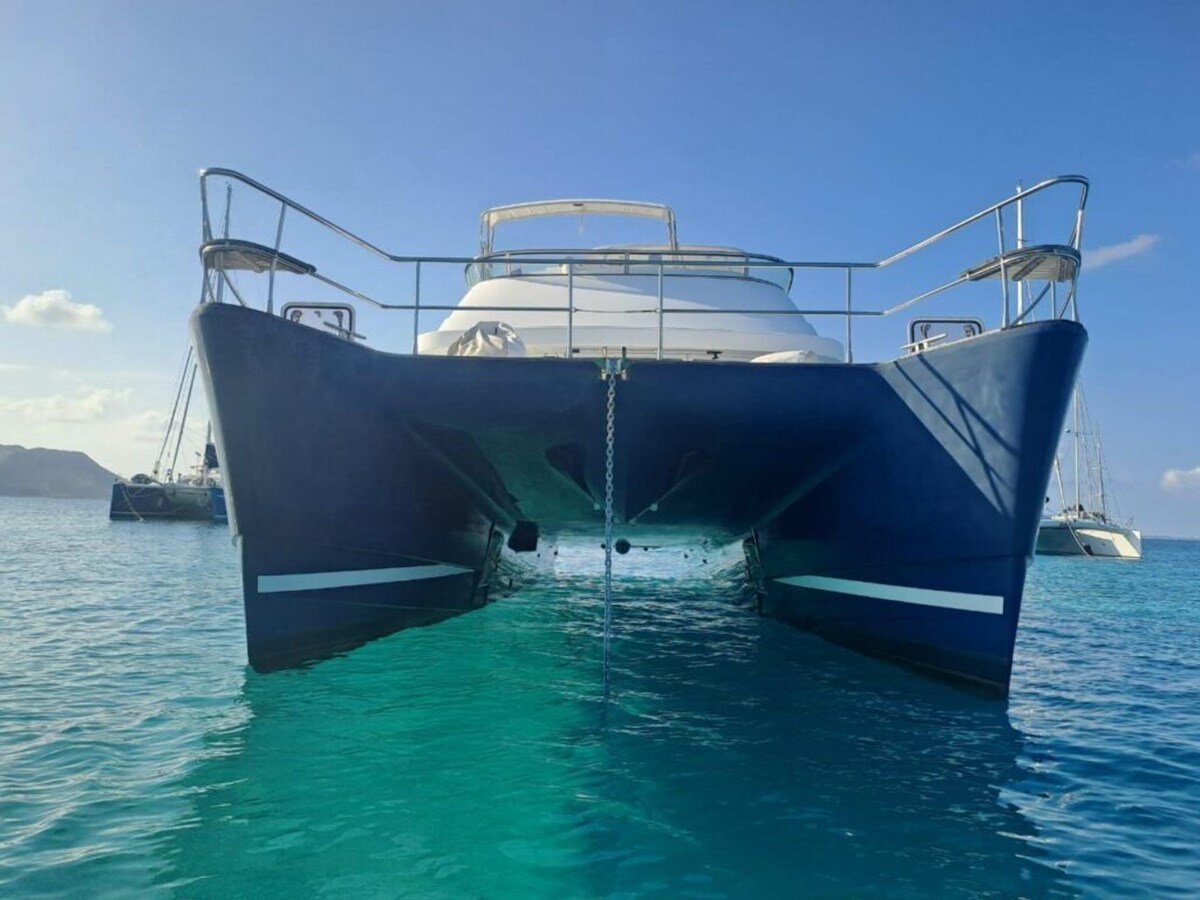 2006-lagoon-42-9-f3745c