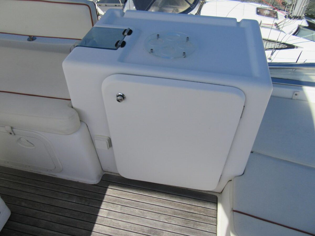 2006-lagoon-42-9-f3745c