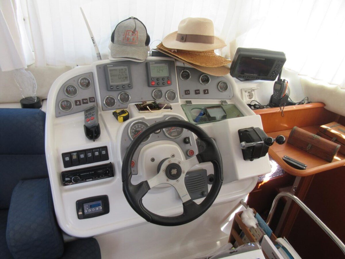 2006-lagoon-42-9-f3745c