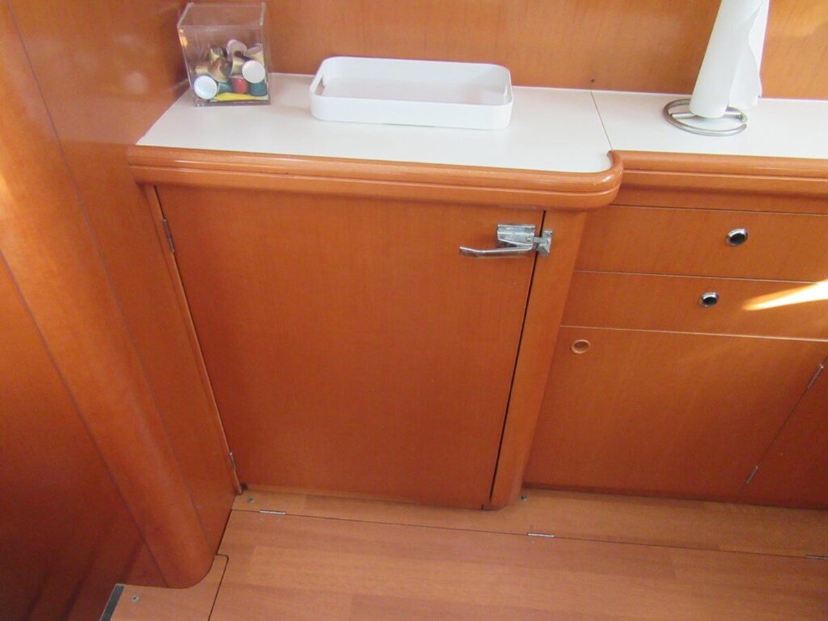 2006-lagoon-42-9-f3745c