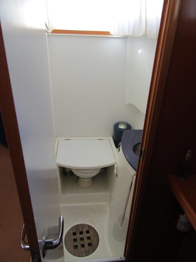 2006-lagoon-42-9-f3745c