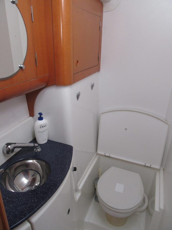 2006-lagoon-42-9-f3745c