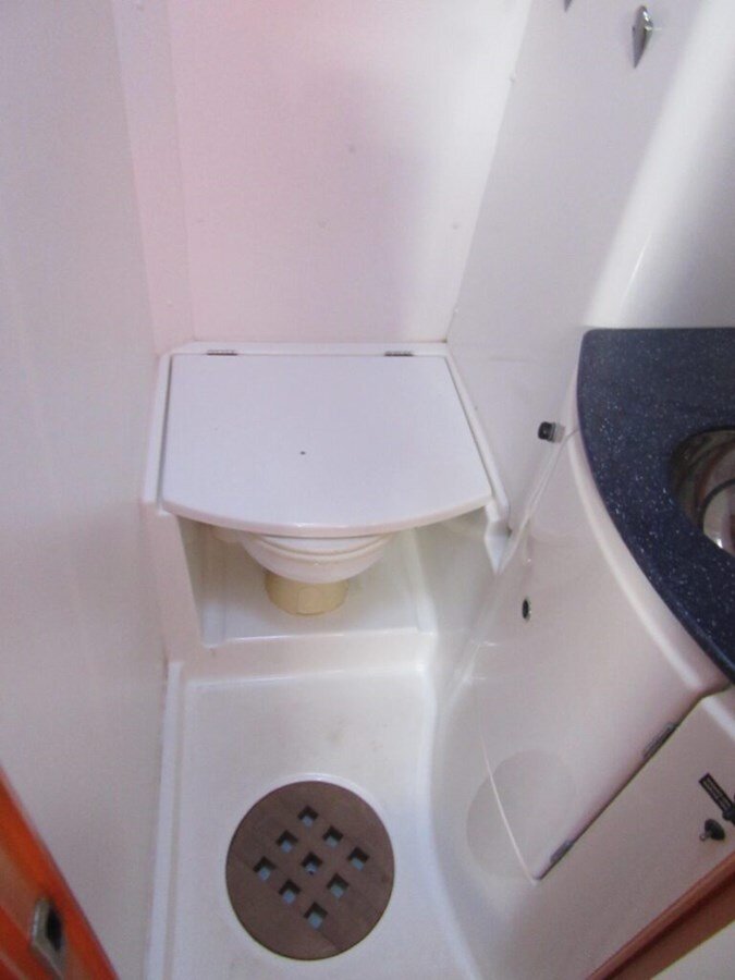 2006-lagoon-42-9-f3745c