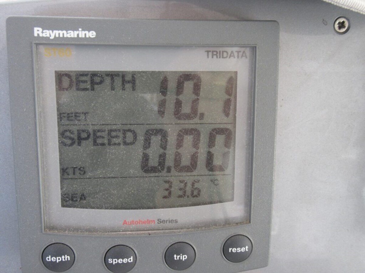 2006-lagoon-42-9-f3745c