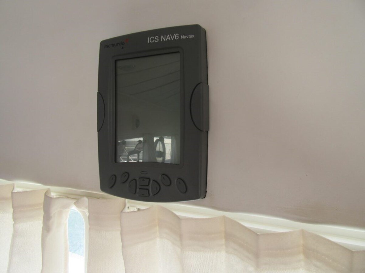 2006-lagoon-42-9-f3745c