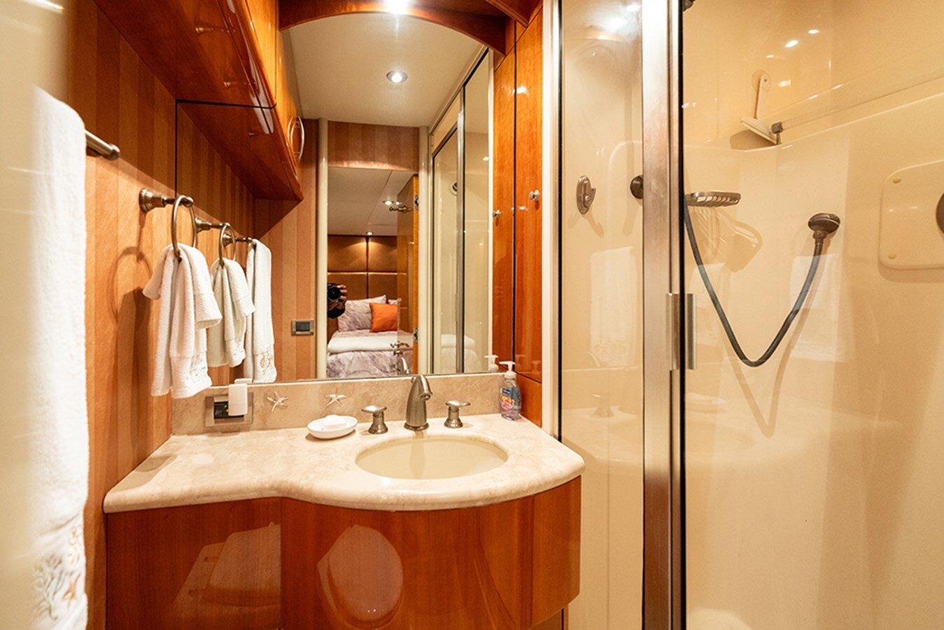 2006-lazzara-68-8dda9b