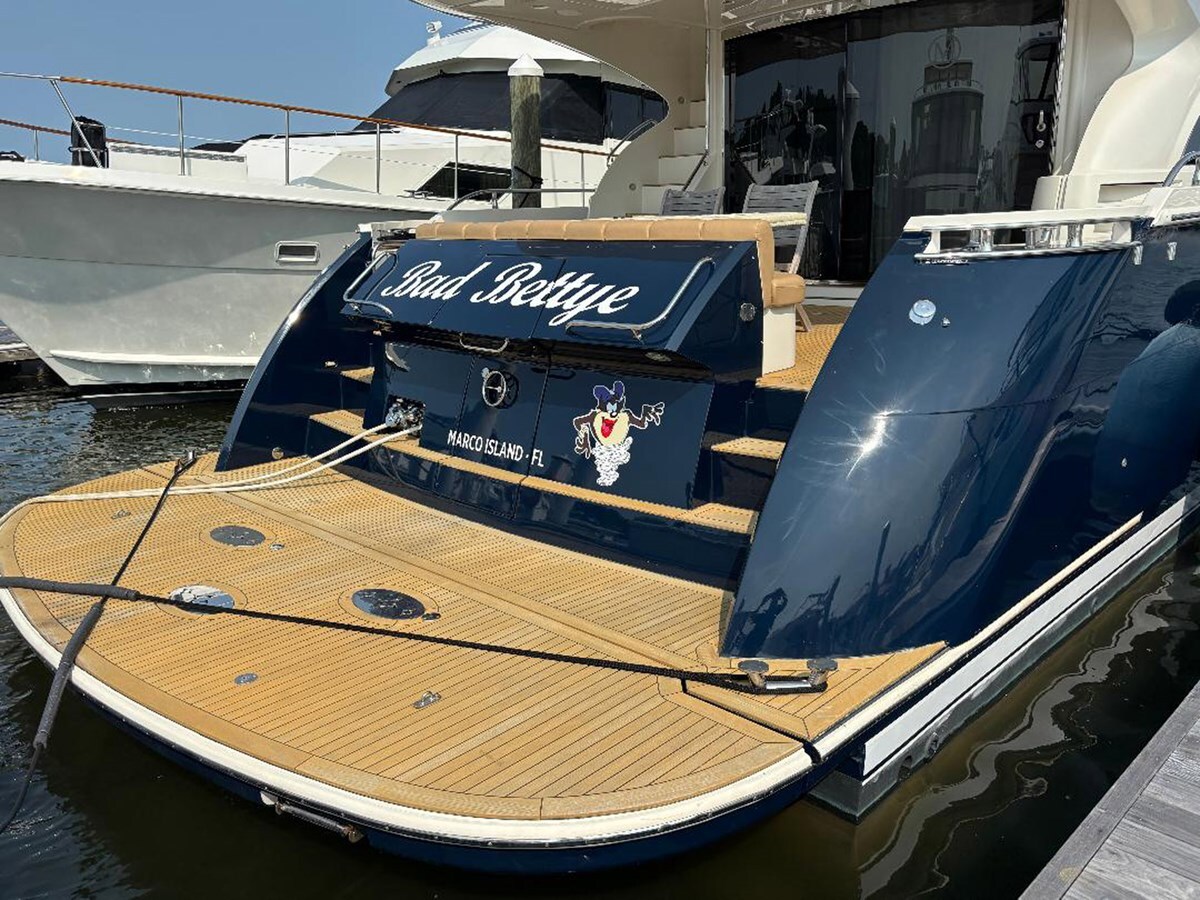 2006-marquis-65-ecb42a