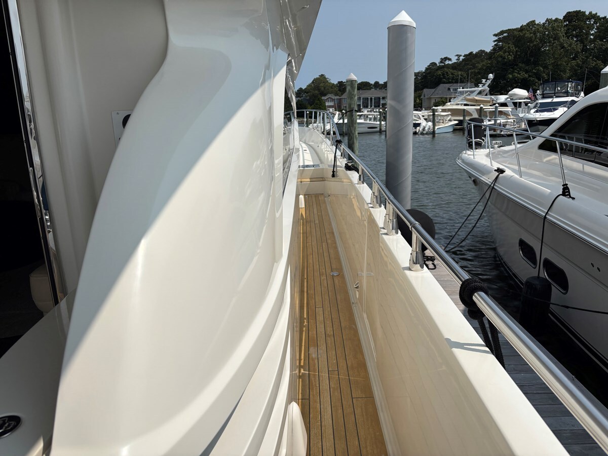 2006-marquis-65-ecb42a