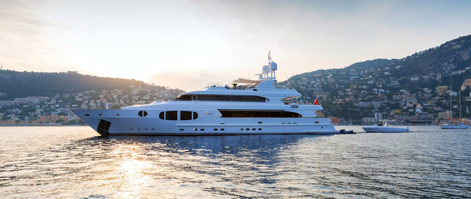 2006 MONDOMARINE 141' 11