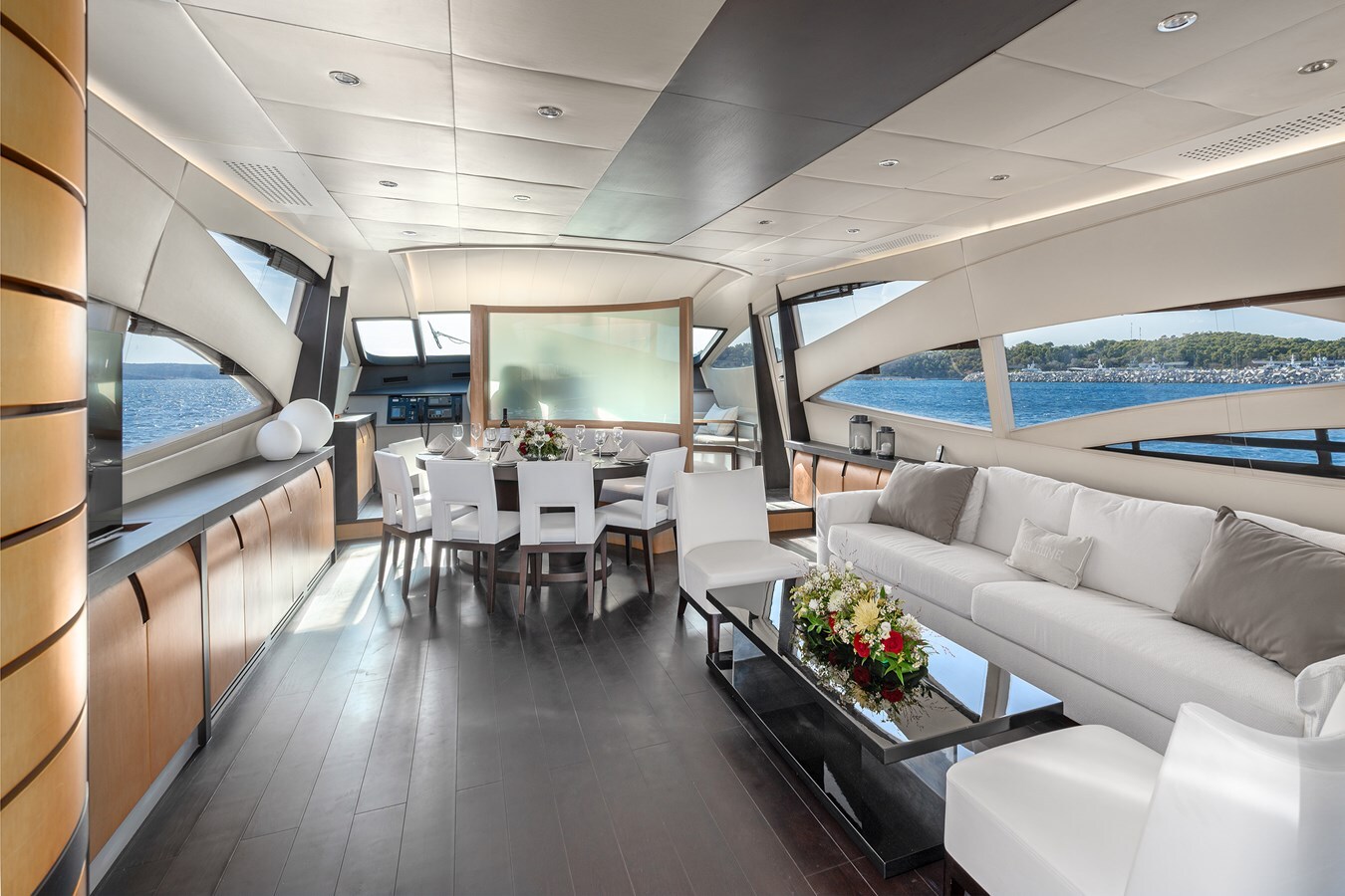 2006 PERSHING 90'