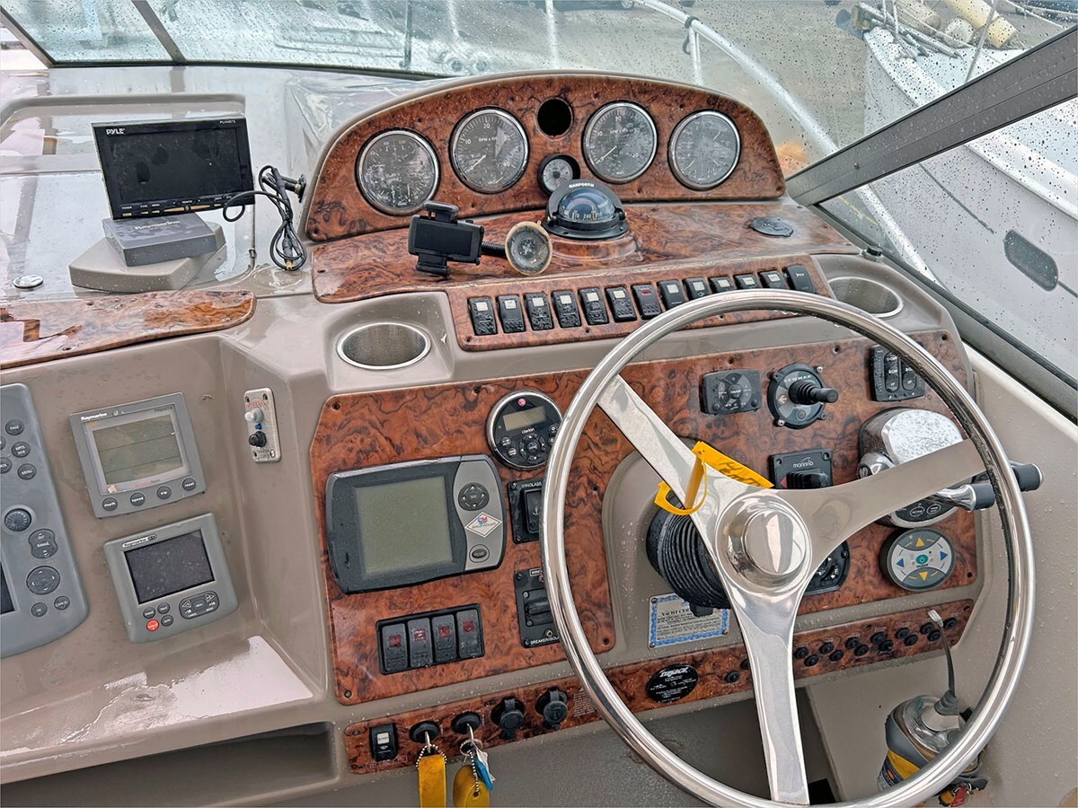 2006-rinker-41-1-ed60c4