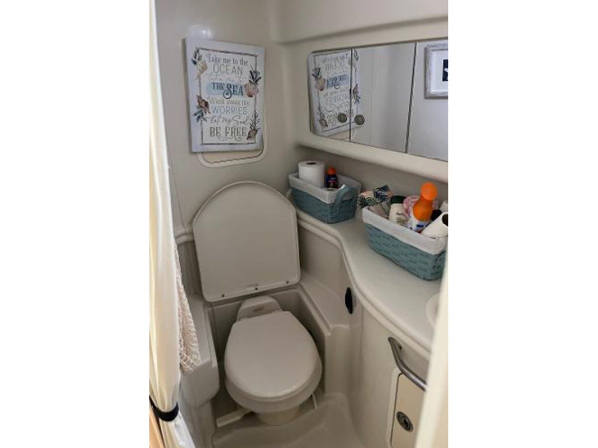 2006-sea-ray-35-5-f4ed98