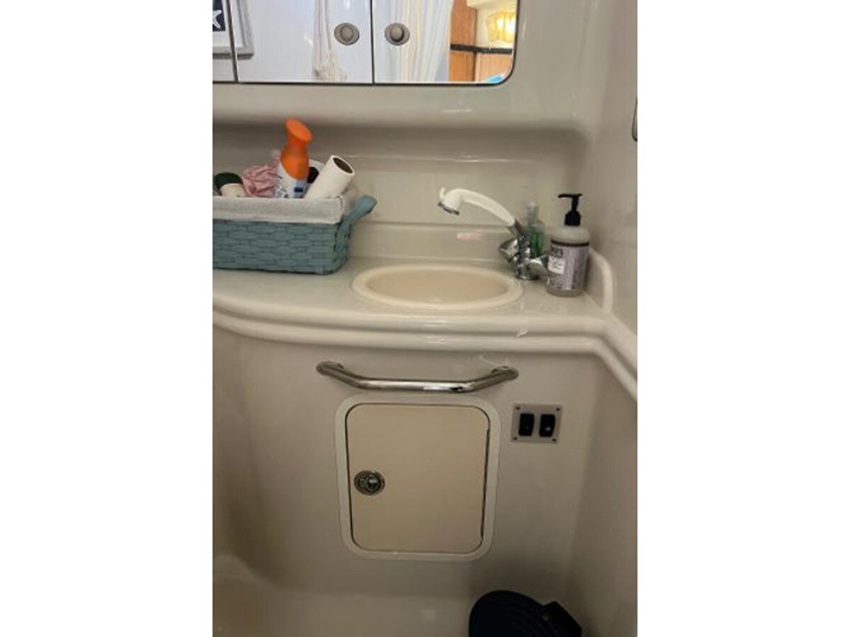 2006-sea-ray-35-5-f4ed98