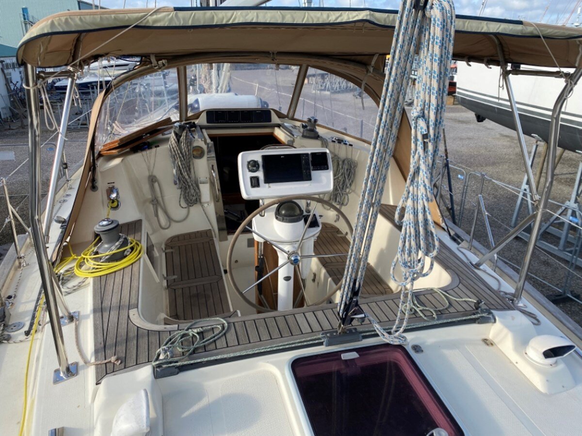 2006-southerly-yachts-45-6-b886ea