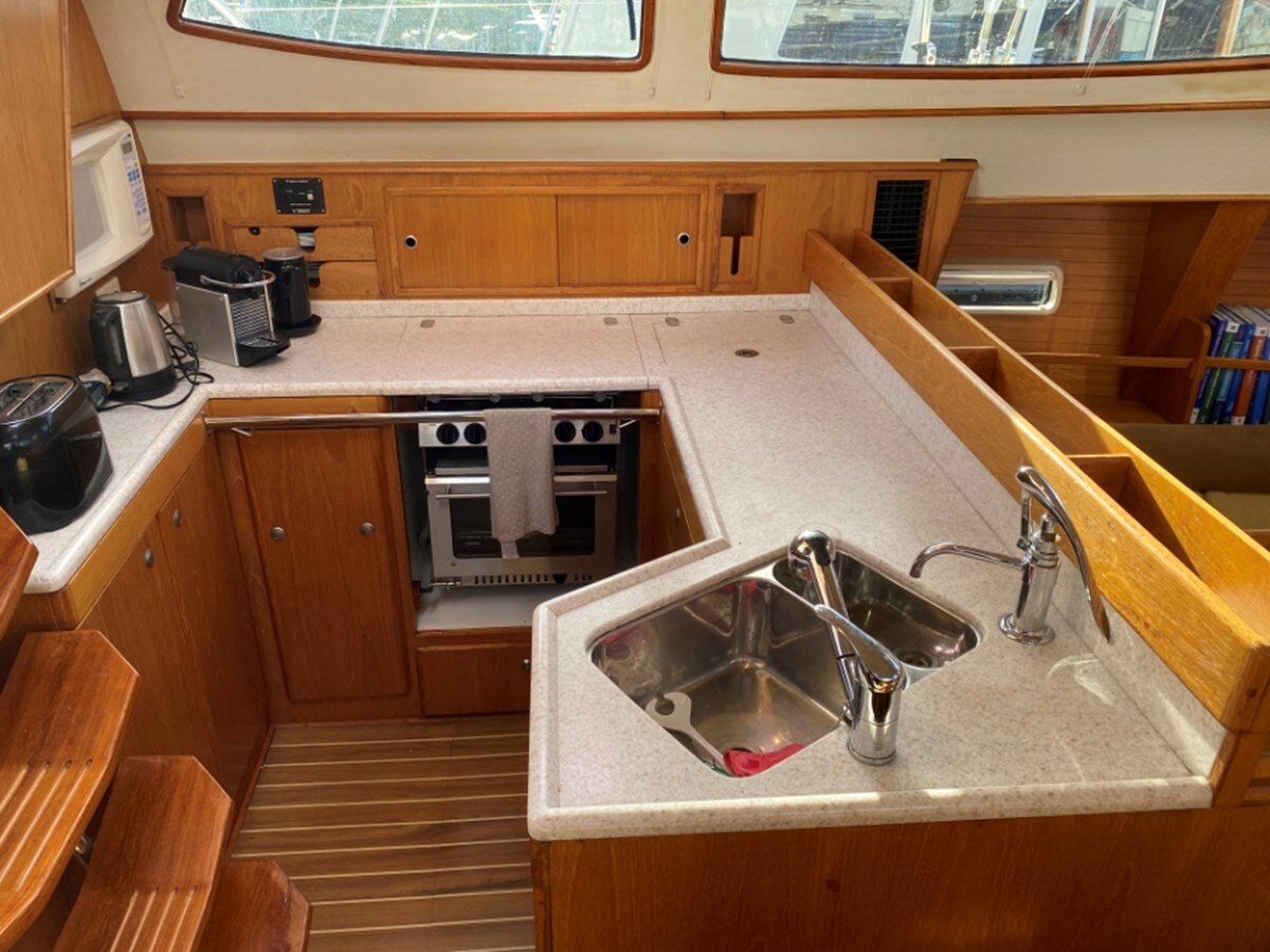 2006-southerly-yachts-45-6-b886ea