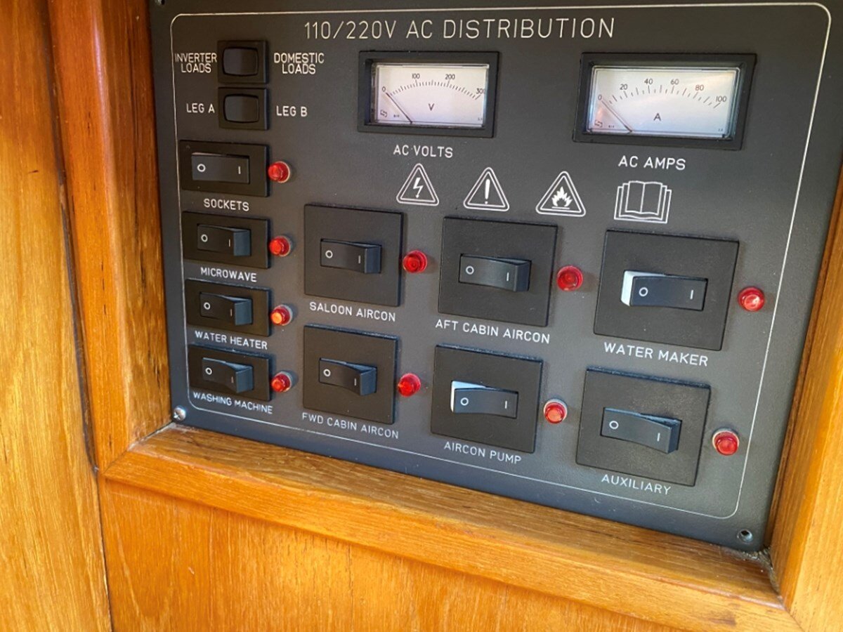 2006-southerly-yachts-45-6-b886ea