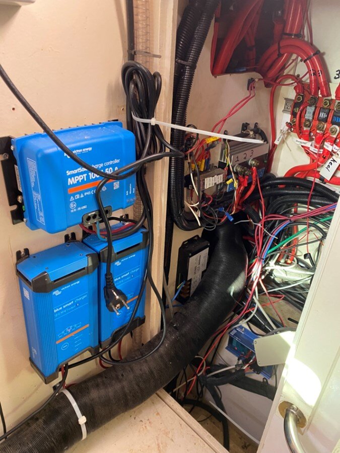 2006-southerly-yachts-45-6-b886ea