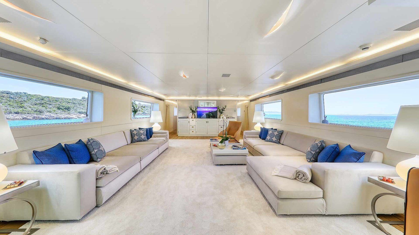 2007 ADMIRAL YACHTS 118' 6