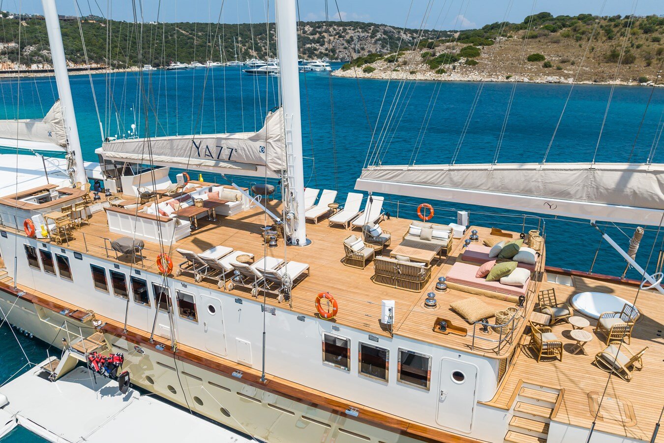 2007-aegean-yacht-183-8-fc84e8