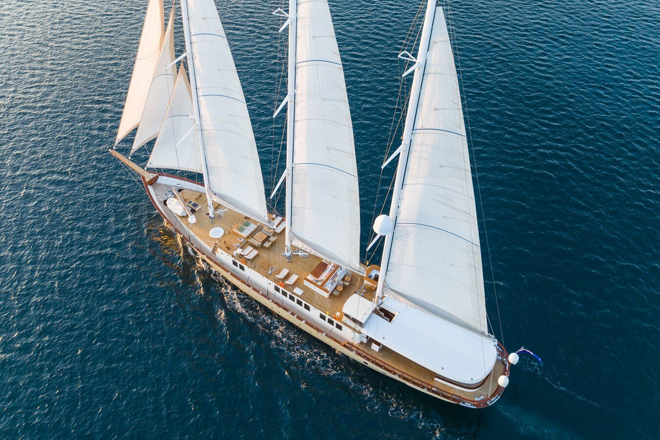 2007-aegean-yacht-183-8-fc84e8