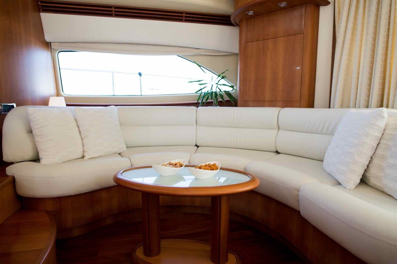 2007 AICON YACHTS 57' 5