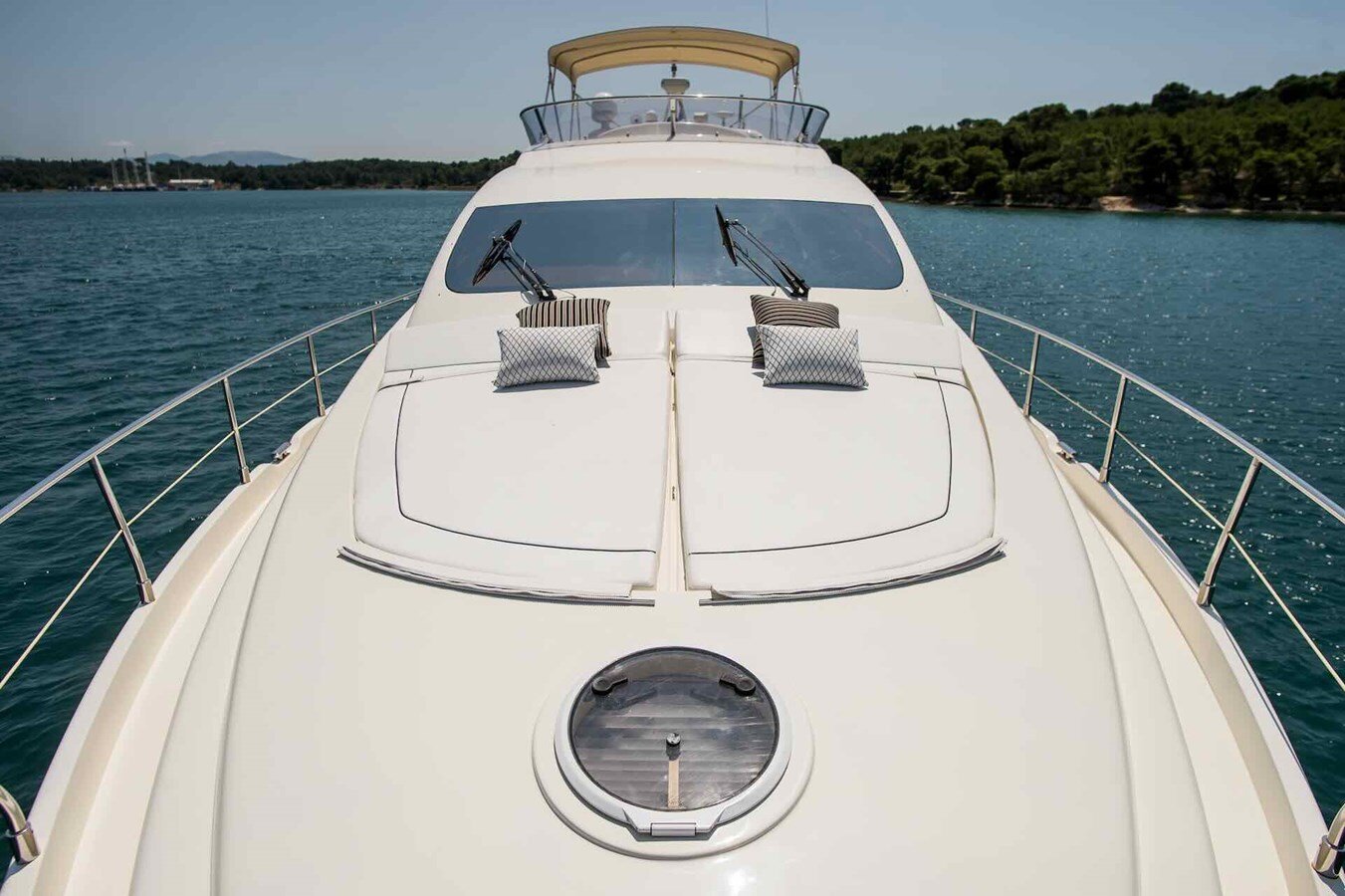 2007 AICON YACHTS 57' 5