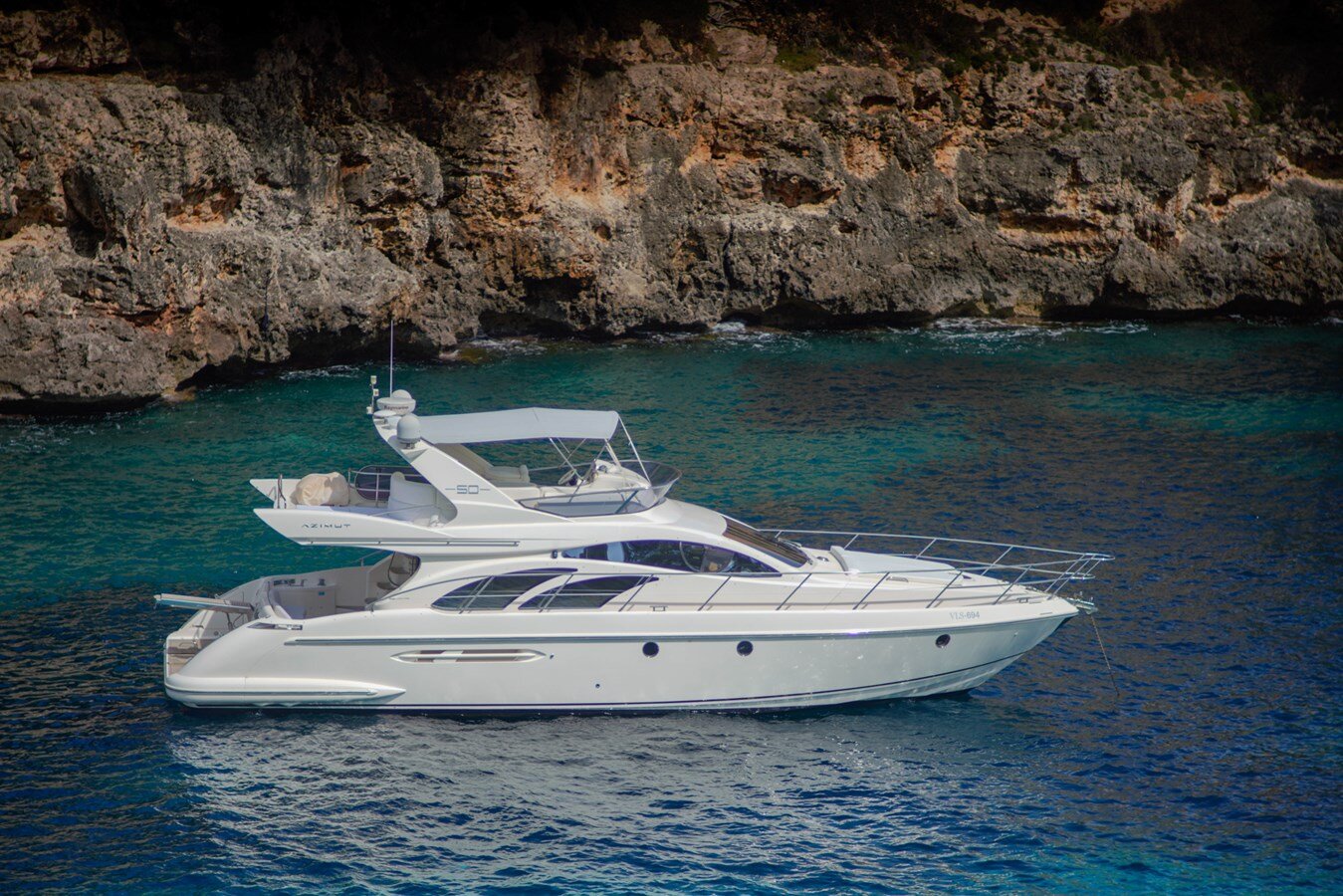 2007-azimut-yachts-52-7-eaf83e