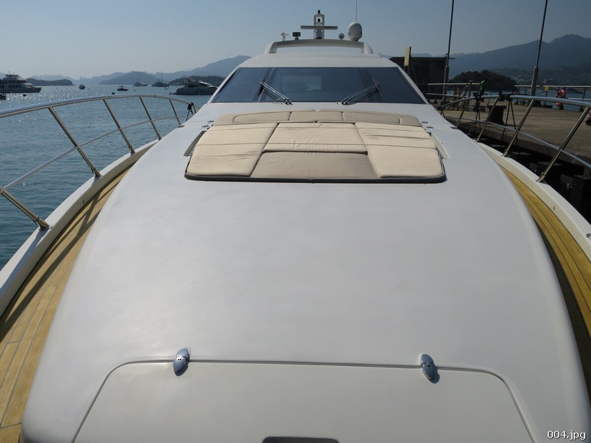 2007-azimut-yachts-86-4-274a5a