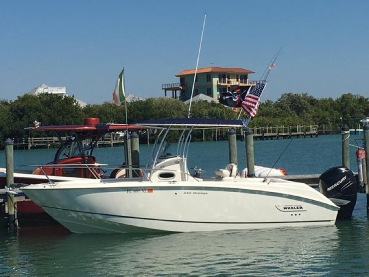 2007-boston-whaler-24-1-7d3163