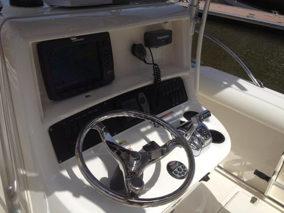 2007-boston-whaler-24-1-7d3163