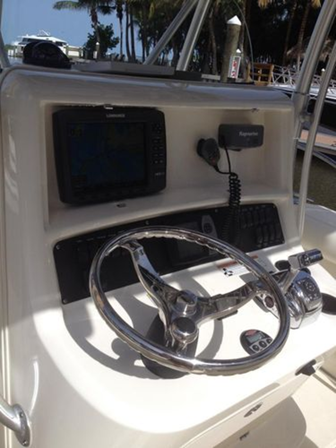 2007-boston-whaler-24-1-7d3163