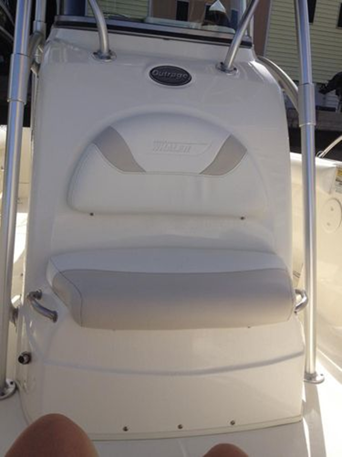 2007-boston-whaler-24-1-7d3163