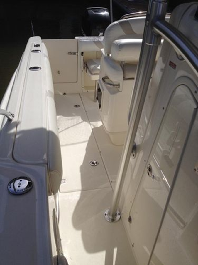 2007-boston-whaler-24-1-7d3163