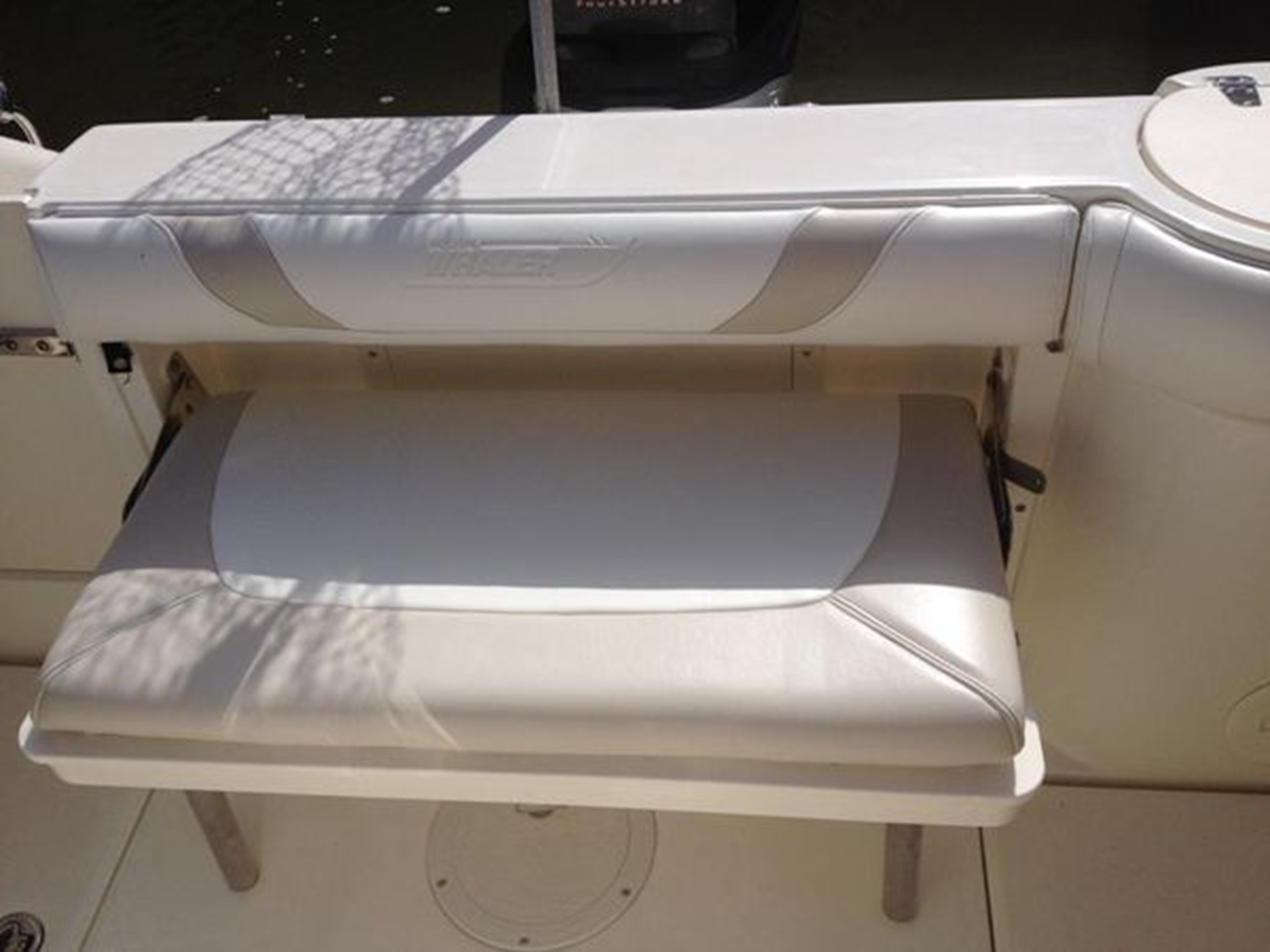 2007-boston-whaler-24-1-7d3163