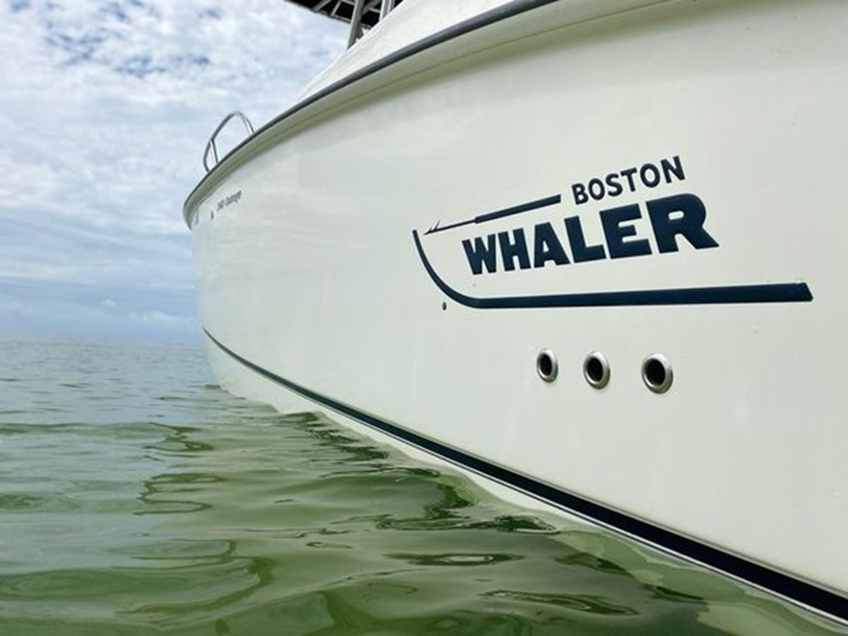 2007-boston-whaler-24-1-7d3163