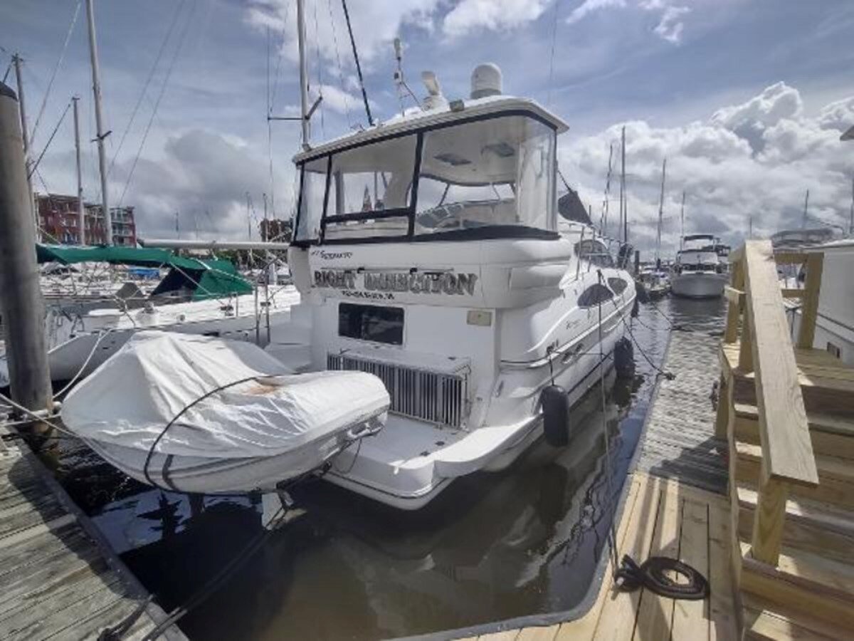 2007-cruisers-yachts-42-6-1cb3eb