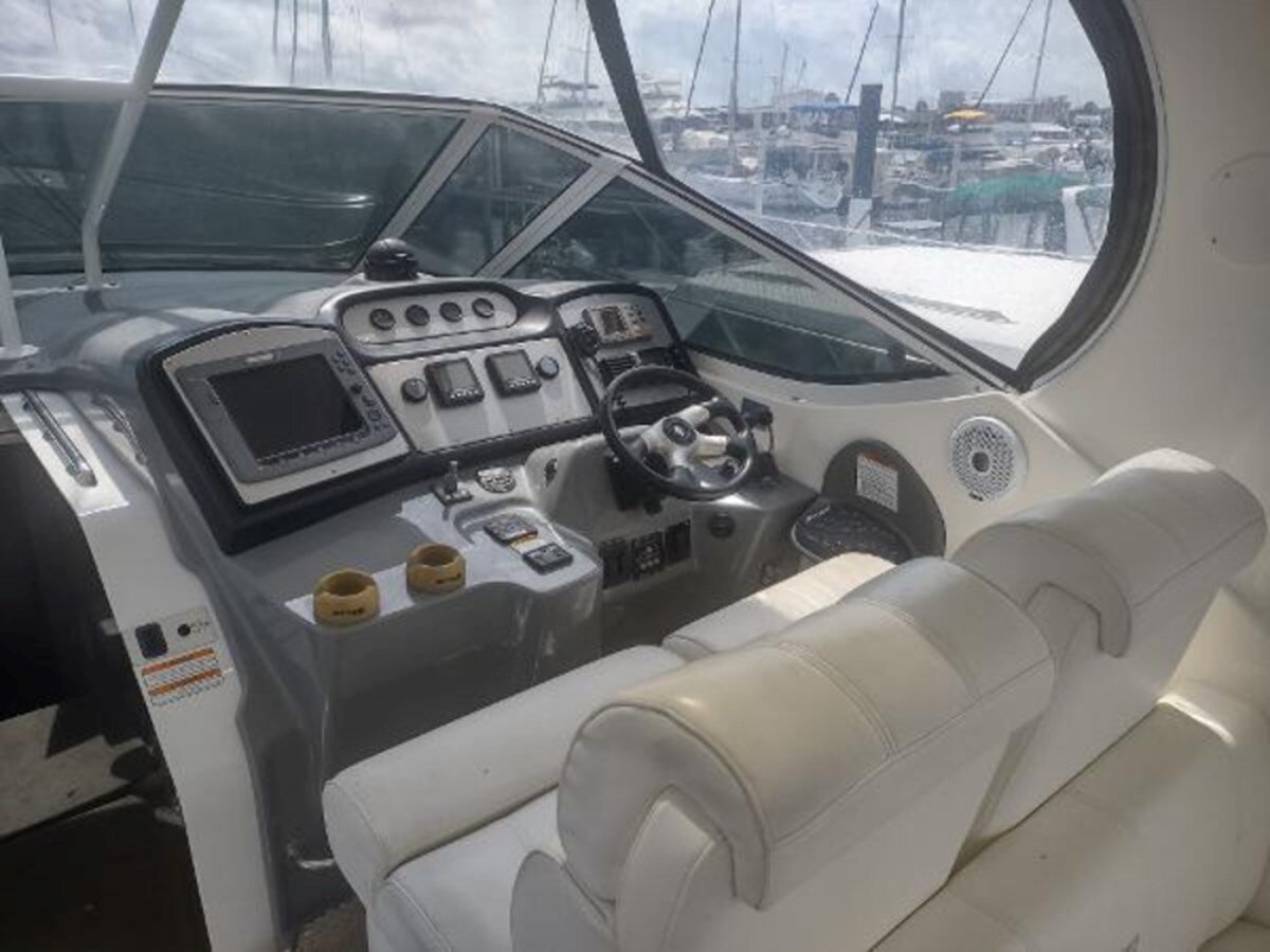 2007-cruisers-yachts-42-6-1cb3eb