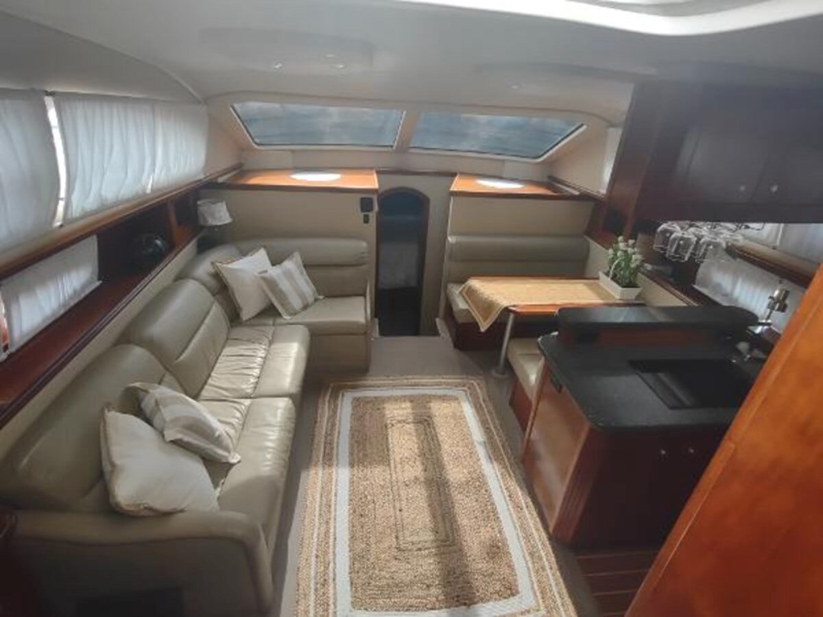 2007-cruisers-yachts-42-6-1cb3eb