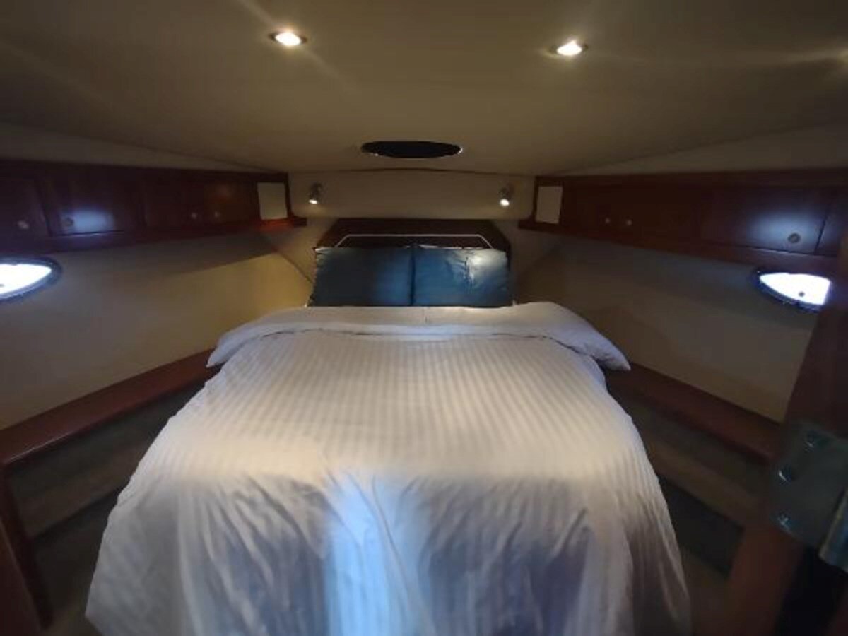 2007-cruisers-yachts-42-6-1cb3eb