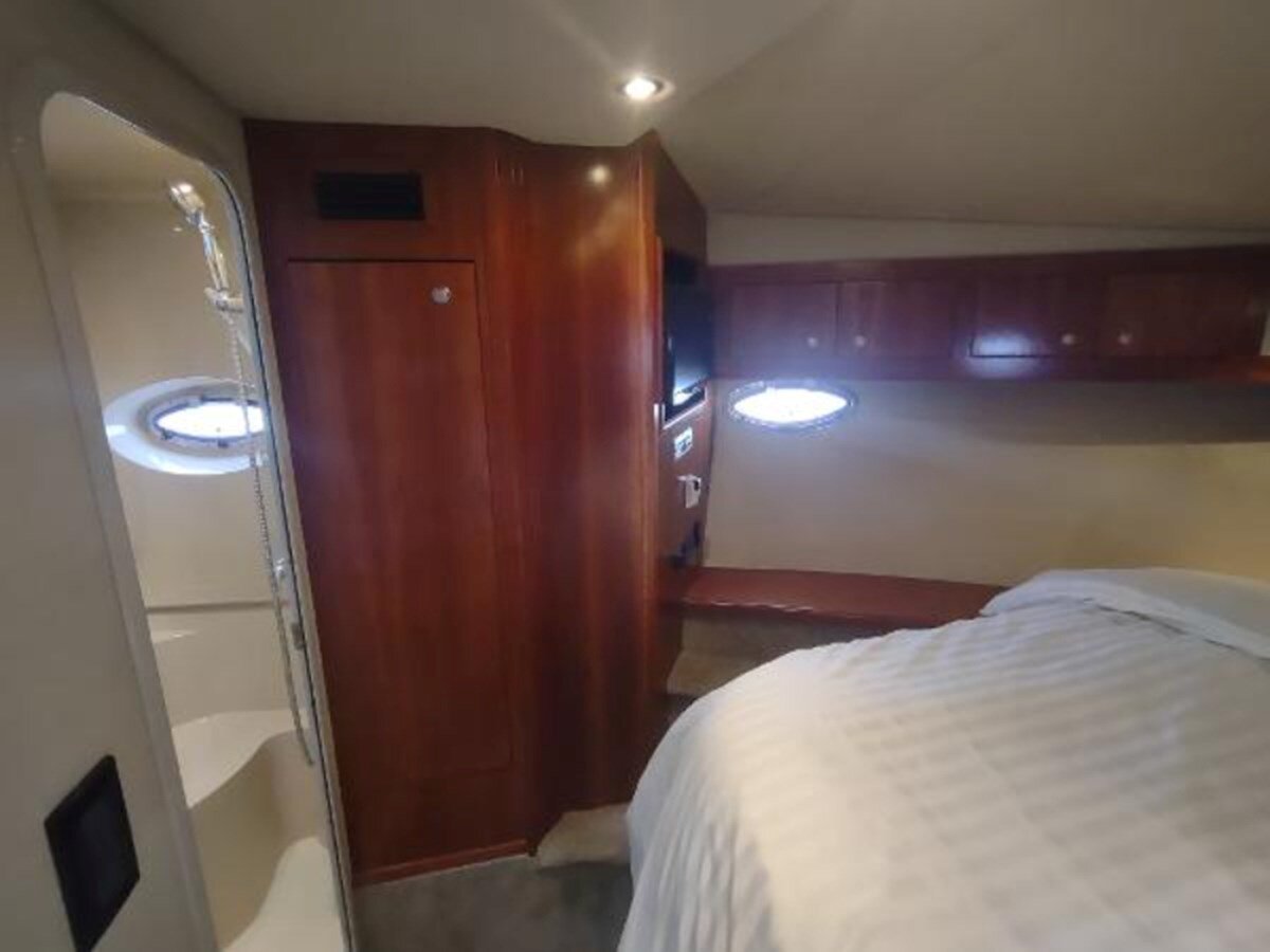 2007-cruisers-yachts-42-6-1cb3eb