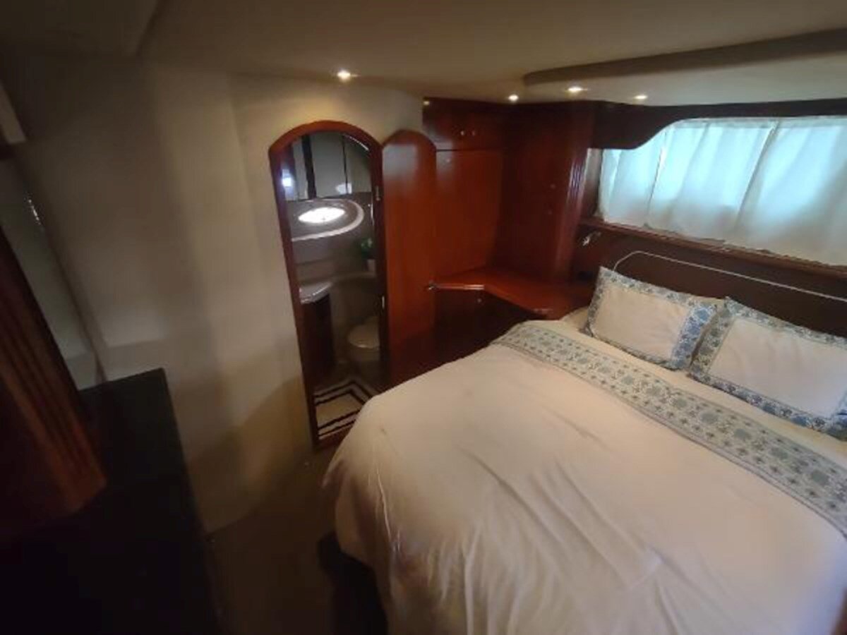 2007-cruisers-yachts-42-6-1cb3eb