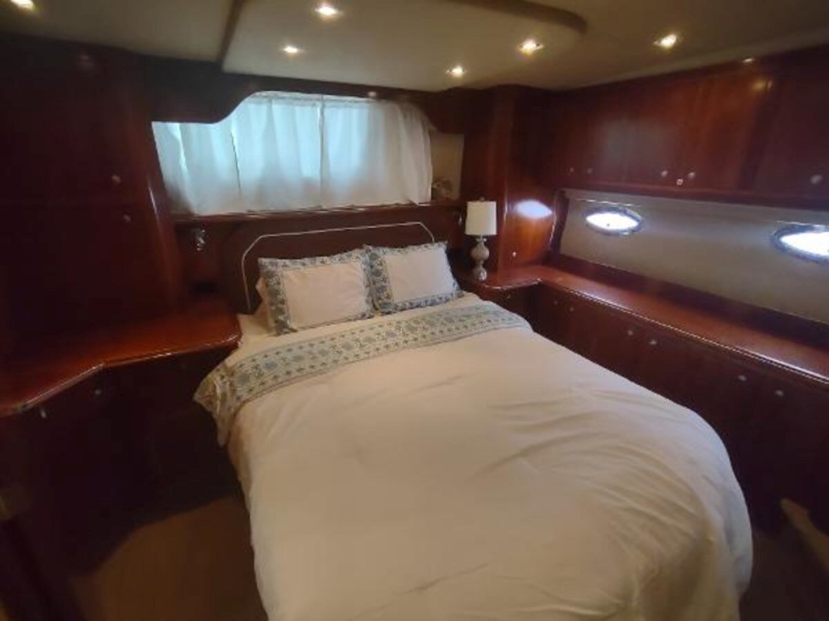 2007-cruisers-yachts-42-6-1cb3eb