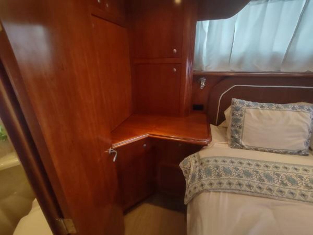 2007-cruisers-yachts-42-6-1cb3eb