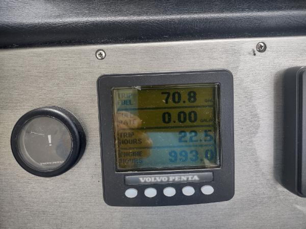 2007-cruisers-yachts-42-6-1cb3eb