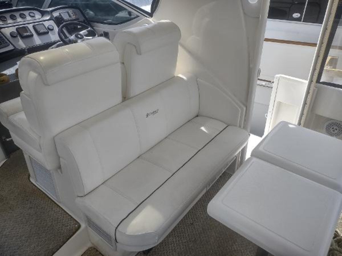 2007-cruisers-yachts-42-6-1cb3eb