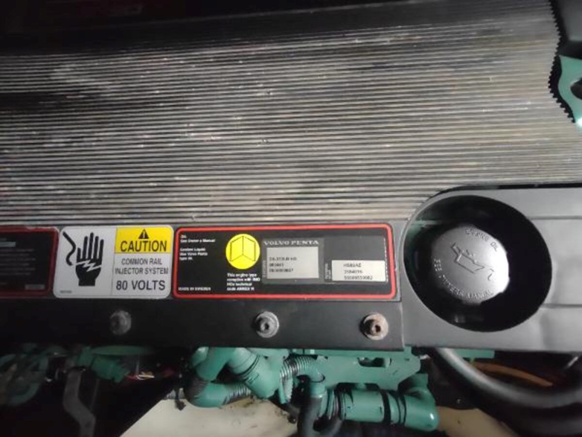 2007-cruisers-yachts-42-6-1cb3eb